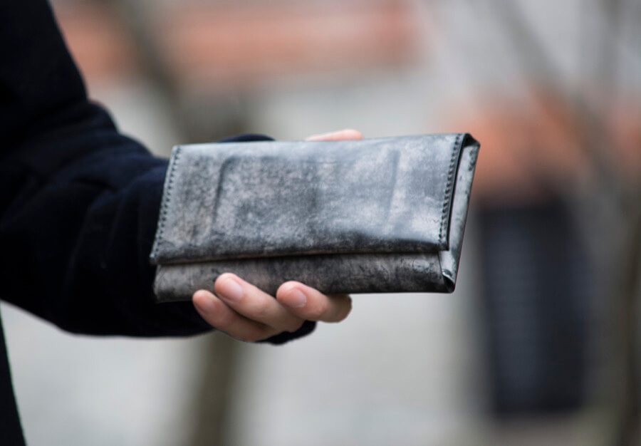 Long Wax Bifold Wallet 